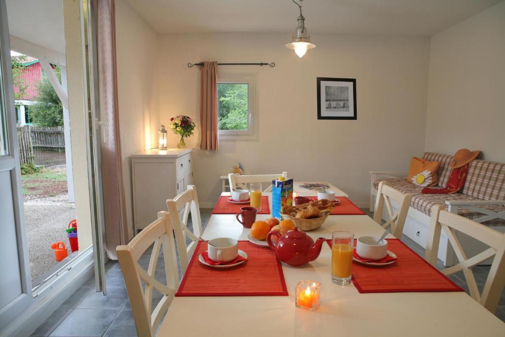 Residence Nemea Les Rives De Saint Brice Ares Room photo