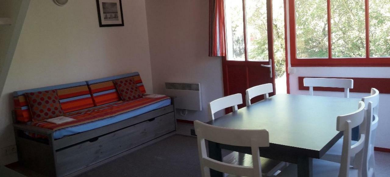 Residence Nemea Les Rives De Saint Brice Ares Exterior photo